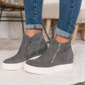 Steve Madden Women's Wedgie Sneaker 6.5 Grey